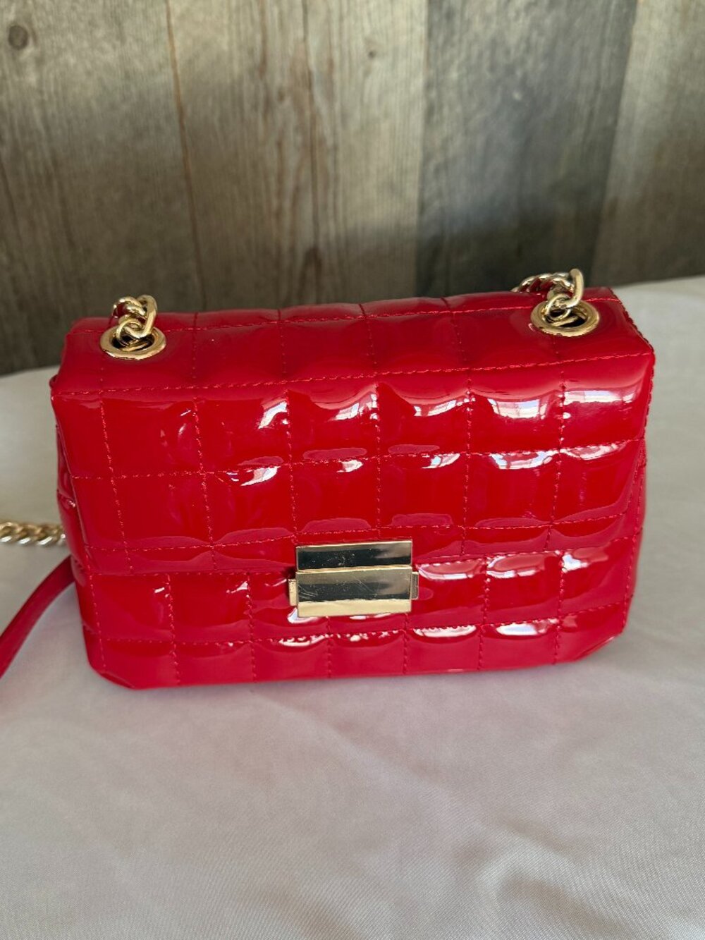 Like Dreams Bubble Quilted Cross Body Purse